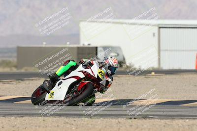 media/Jan-15-2026-Racers Edge (Thu) [[dfebeb70ab]]/2-A Group/Session 3 (Turn 16)/